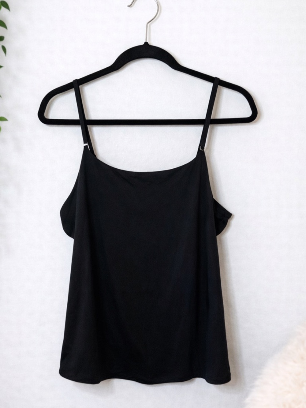 Puimey doubled lined Black Spaghetti Strap Cami Top